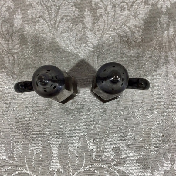 Vintage Revere Pewter by Benedict 347 Salt and Pepper Shaker Set with Handles - Picture 5 of 8